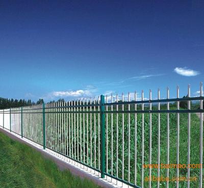 大连热镀锌围墙护栏,庭院栅栏,****单位围墙护栏